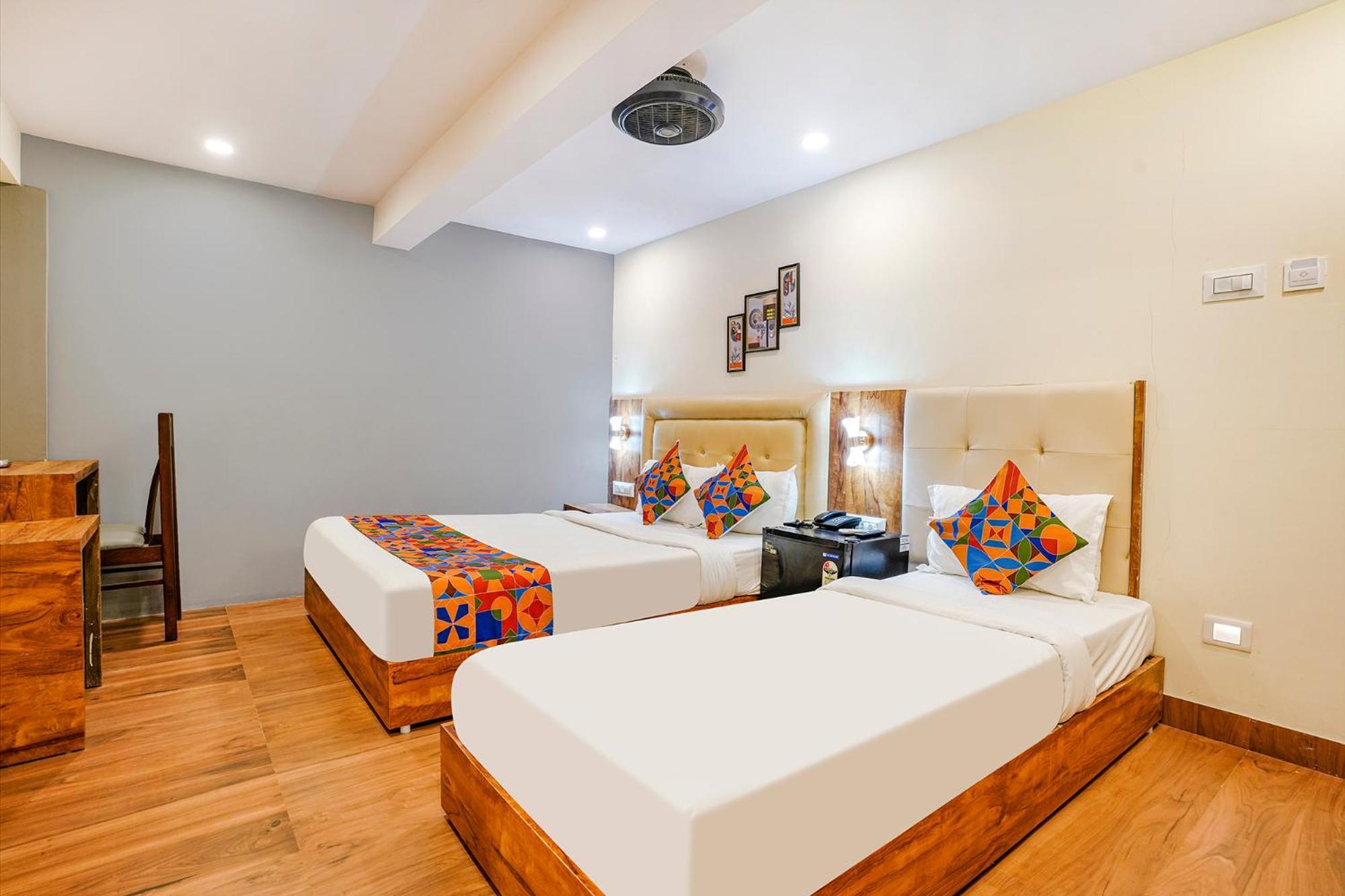 Fabhotel Grand Prime Nr Nesco Hotel Mumbai Exterior photo